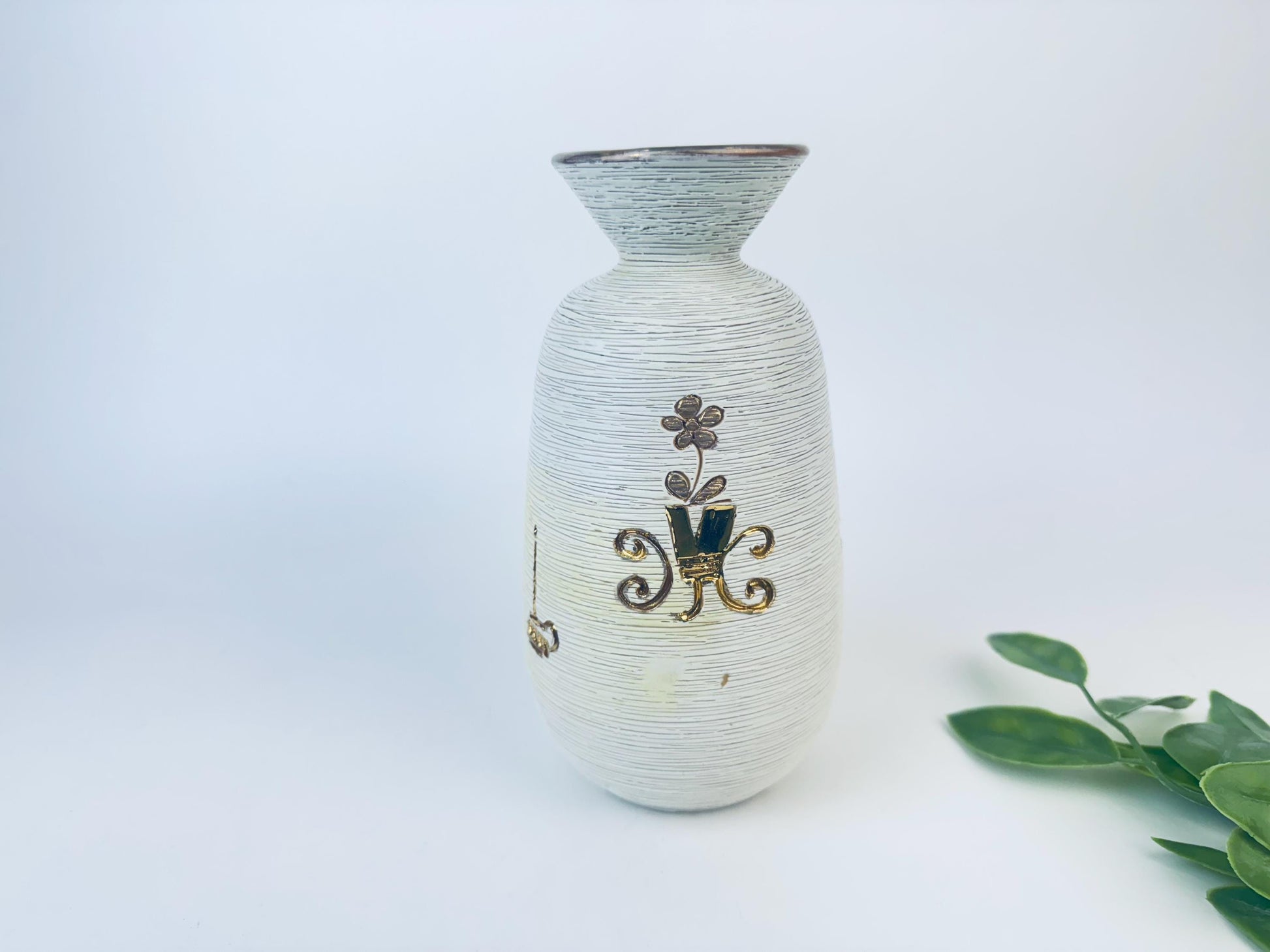 Product image for 'vintage incised gold gilt vase fratelli fanciullacci made in italy' (view a1bd0b)