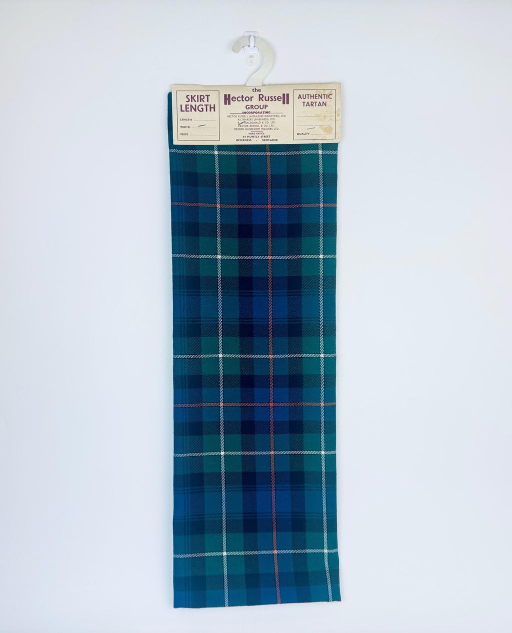 Product image for 'vintage authentic tartan plaid wool kilt fabric made in scotland the hector russell group' (view 63b220)