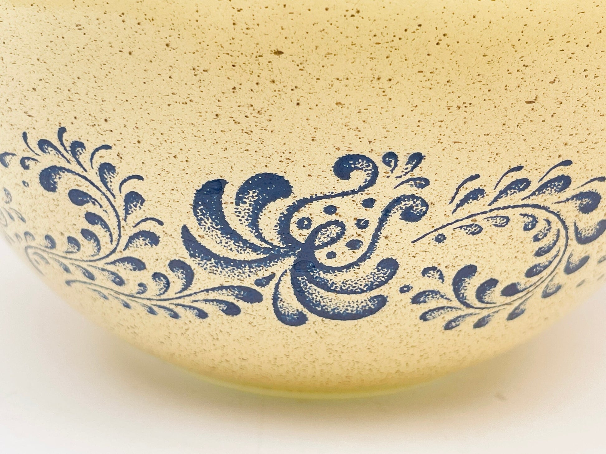 Product image for 'vintage homestead pyrex cinderella mixing bowl 441 1 1 2 pt 750 ml' (view f297bc)