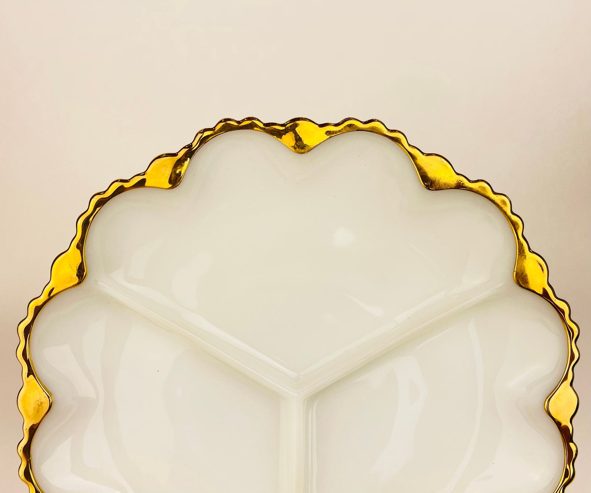 Product image for 'vintage anchor hocking milk glass divided serving dish gold rimmed edge' (view 3e219f)