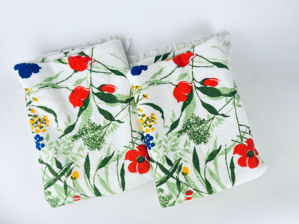 Product image for 'vintage floral print white bath towel made in canada by tex made new old stock nos sold separately' (view 37ff6f)