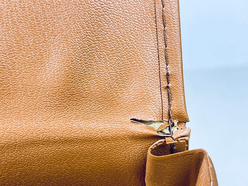 Product image for 'vintage 1980s light brown briefcase made in canada vinyl laptop bag with handle' (view e6194d)