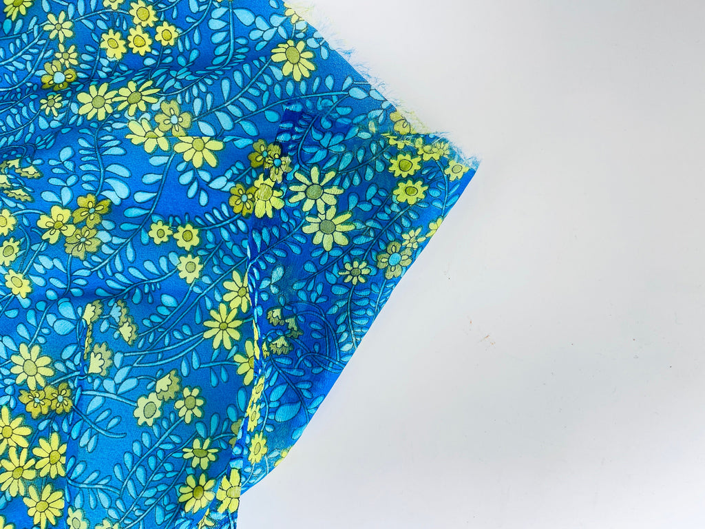Product image for 'vintage blue yellow floral semi sheer polyester fabric 41 x 88' (view bcaf1a)