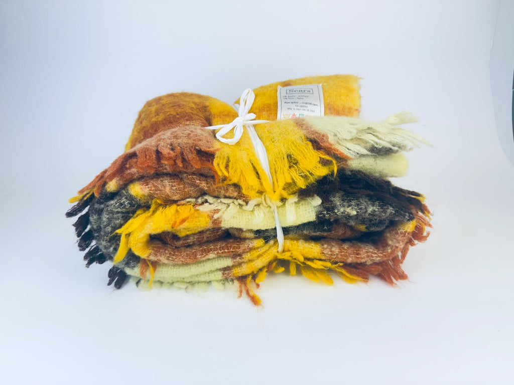 Product image for 'vintage sears plaid fringe blanket throw made in italy' (view 6c0975)