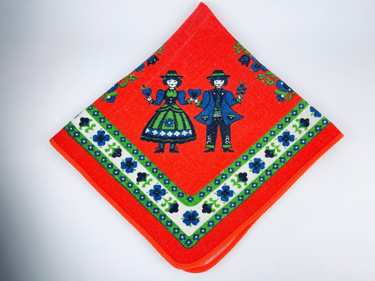 Product image for 'vintage german folk art floral square red table cloth jute polyester blend made in western germany by nagel piepmats' (view 30357a)