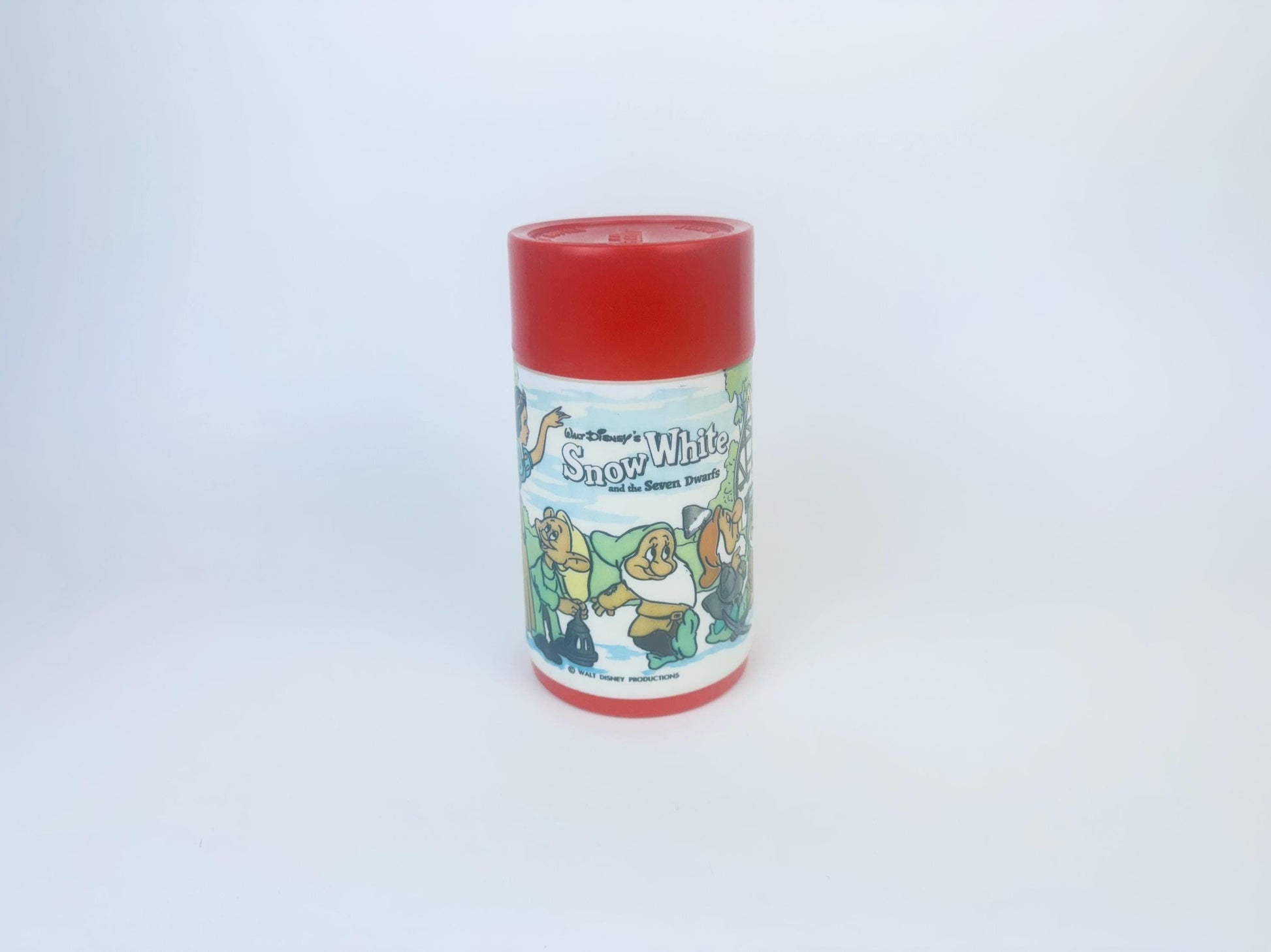 Product image for 'vintage snow white and the seven dwarfs aladdin thermos bottle keeps hot keeps cold made in canada' (view db9368)