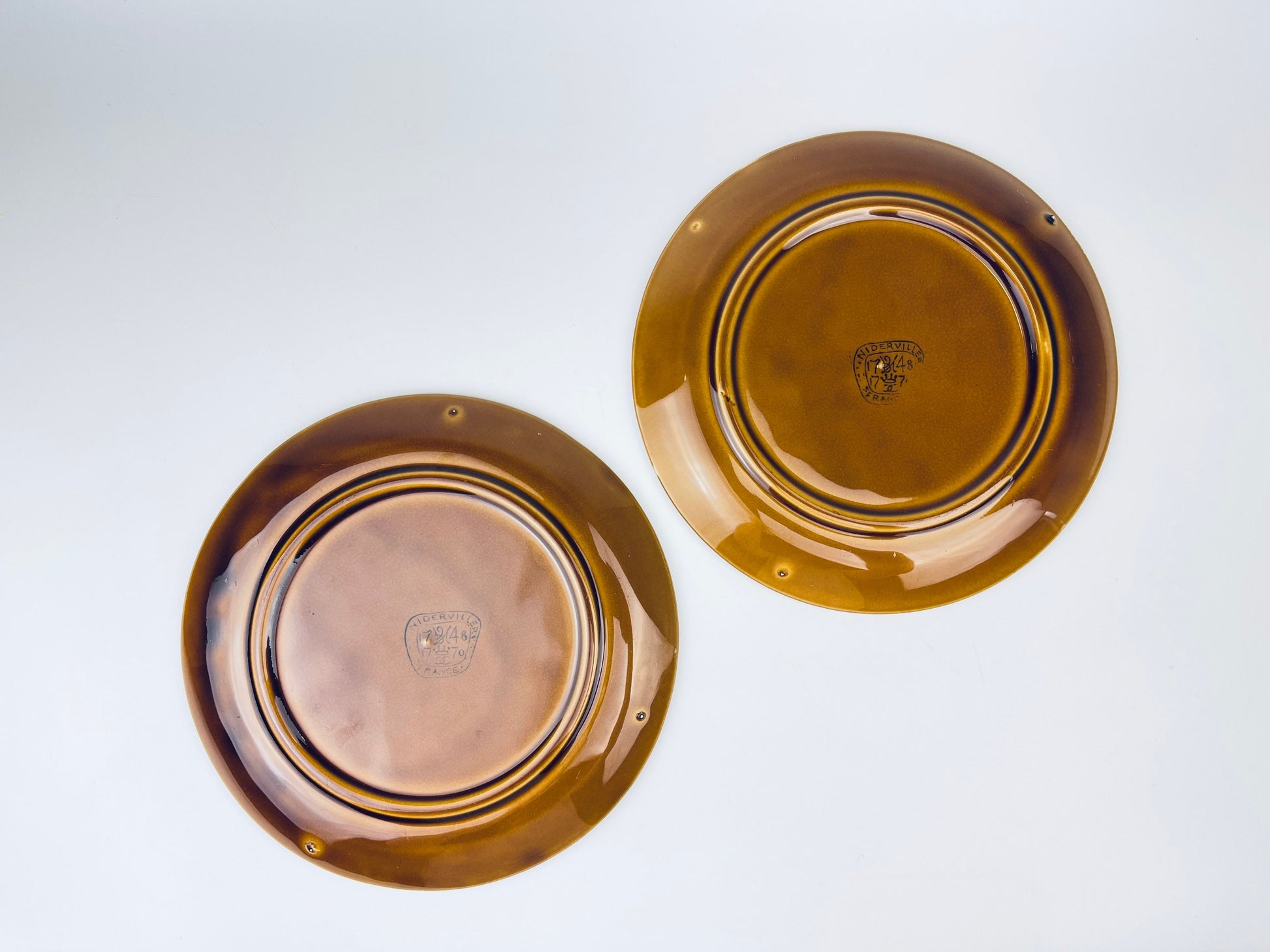 Product image for 'vintage niderville france glazed ceramic 8 5 fondue sushi plates set of two 2 made in france colour sets sold separately' (view 5bf6f7)