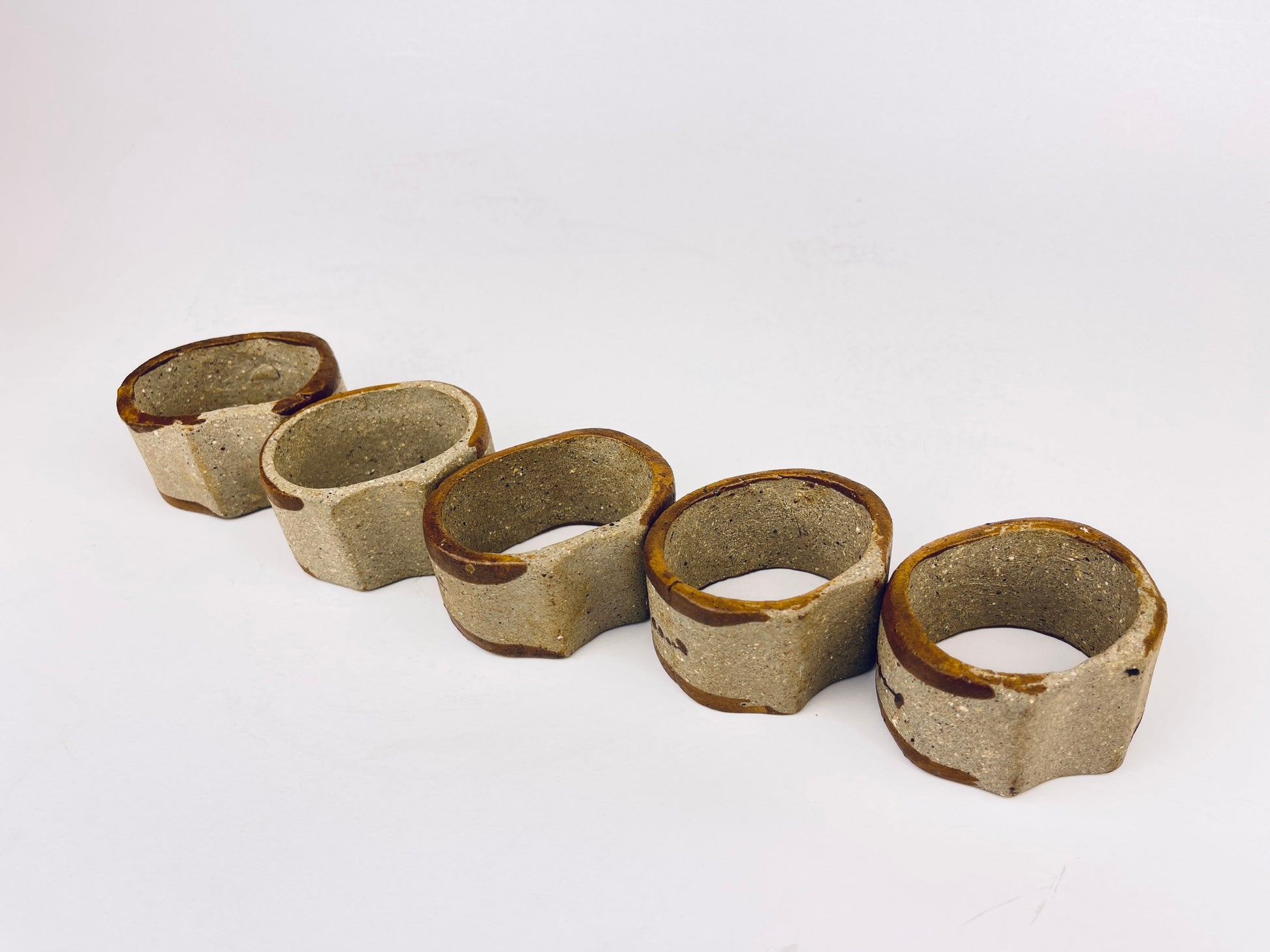 Product image for 'vintage hand painted boho concrete napkin ring holders set of five 5' (view 41c65c)