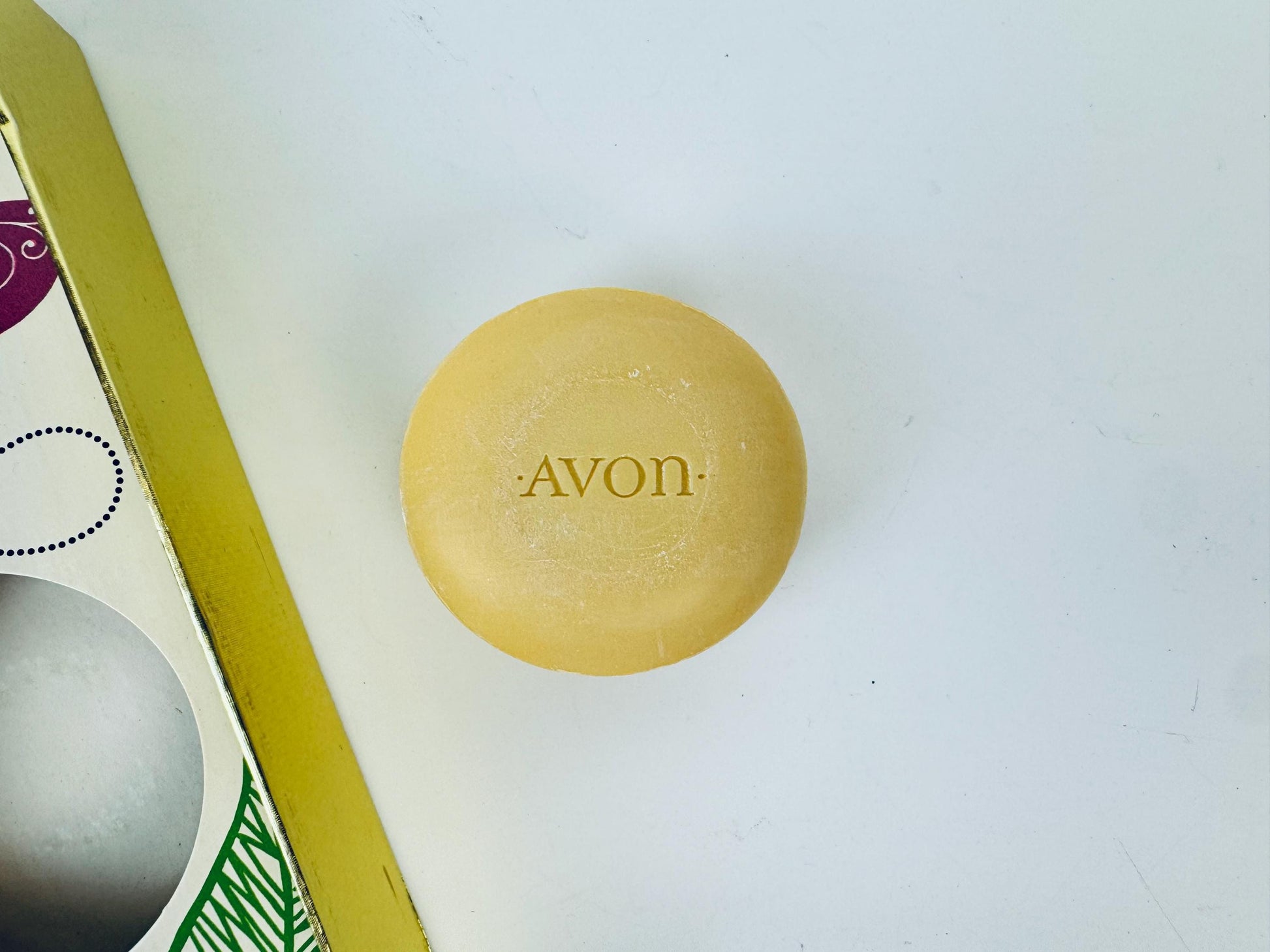 Product image for 'vintage avon jasmin soap set 3 perfumed floral soaps in original box' (view 9fa422)