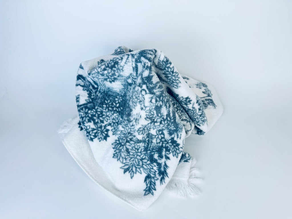 Product image for 'vintage toile print white dark grey fringe bath towel made in canada by wabasso 100 cotton towels sold separately' (view 26175c)