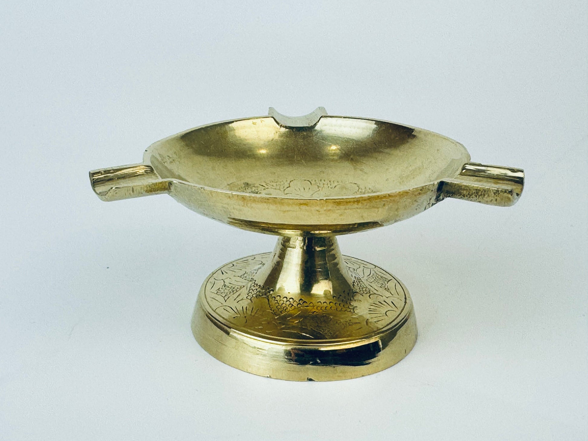 Product image for 'vintage etched brass pedestal ashtray attractive aged metal patina' (view 24e5d5)