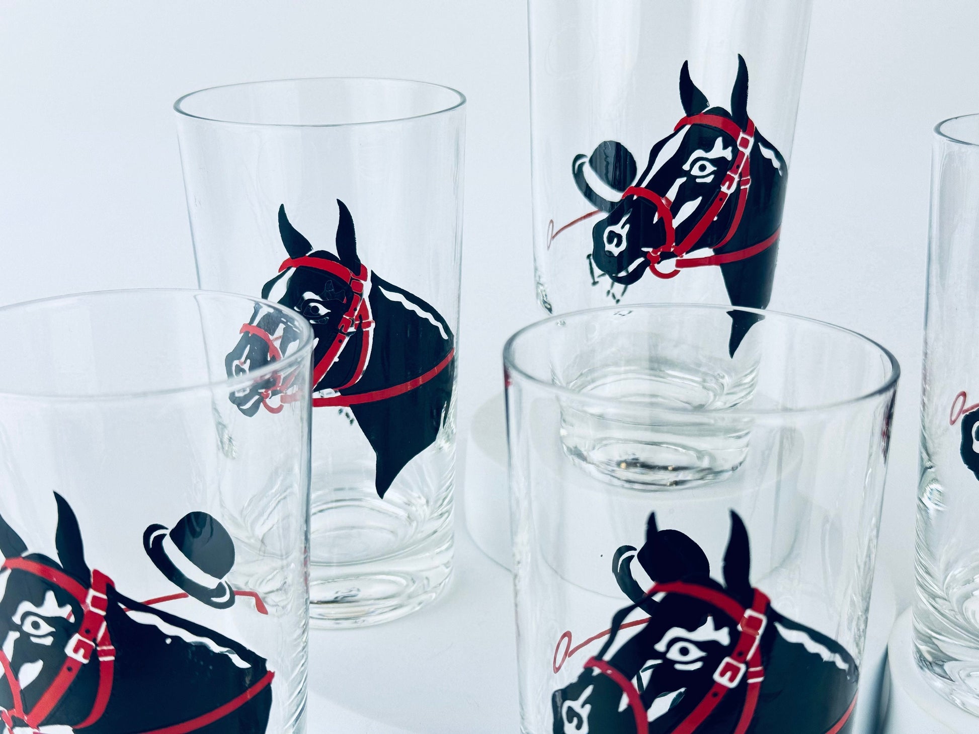 Product image for 'vintage racing kentucky derby hat horse equestrian drinking highball barware glasses federal glass set of five 5' (view 91bbc7)
