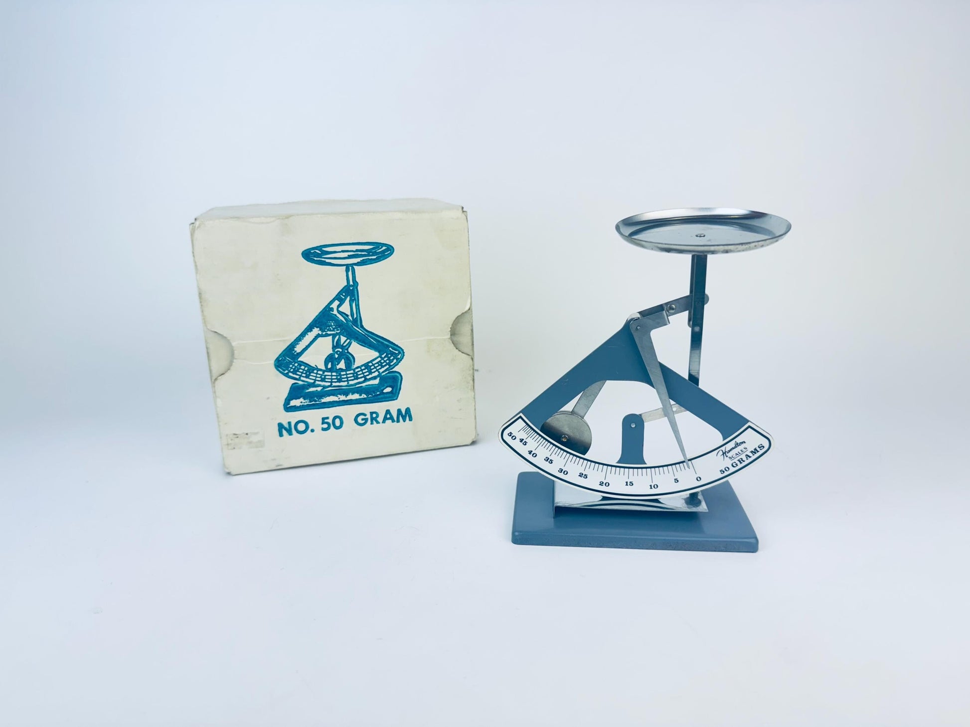 Product image for 'vintage grey silver hamilton weight scale no 50 gram penny scale' (view 662192)