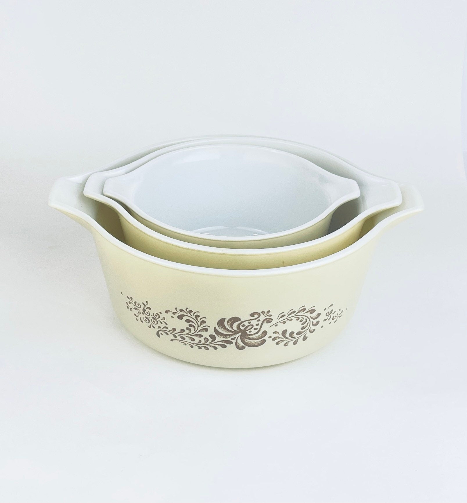 Product image for 'vintage homestead brown swirl pyrex cinderella casserole dishes sold separately' (view 14d1cf)