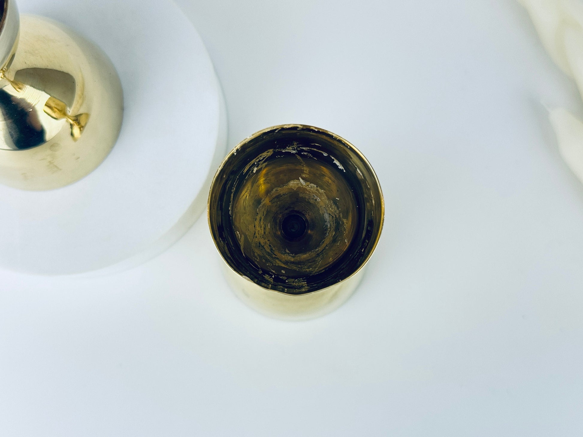 Product image for 'vintage hourglass shaped brass candlestick holders set of two 2' (view 5db012)