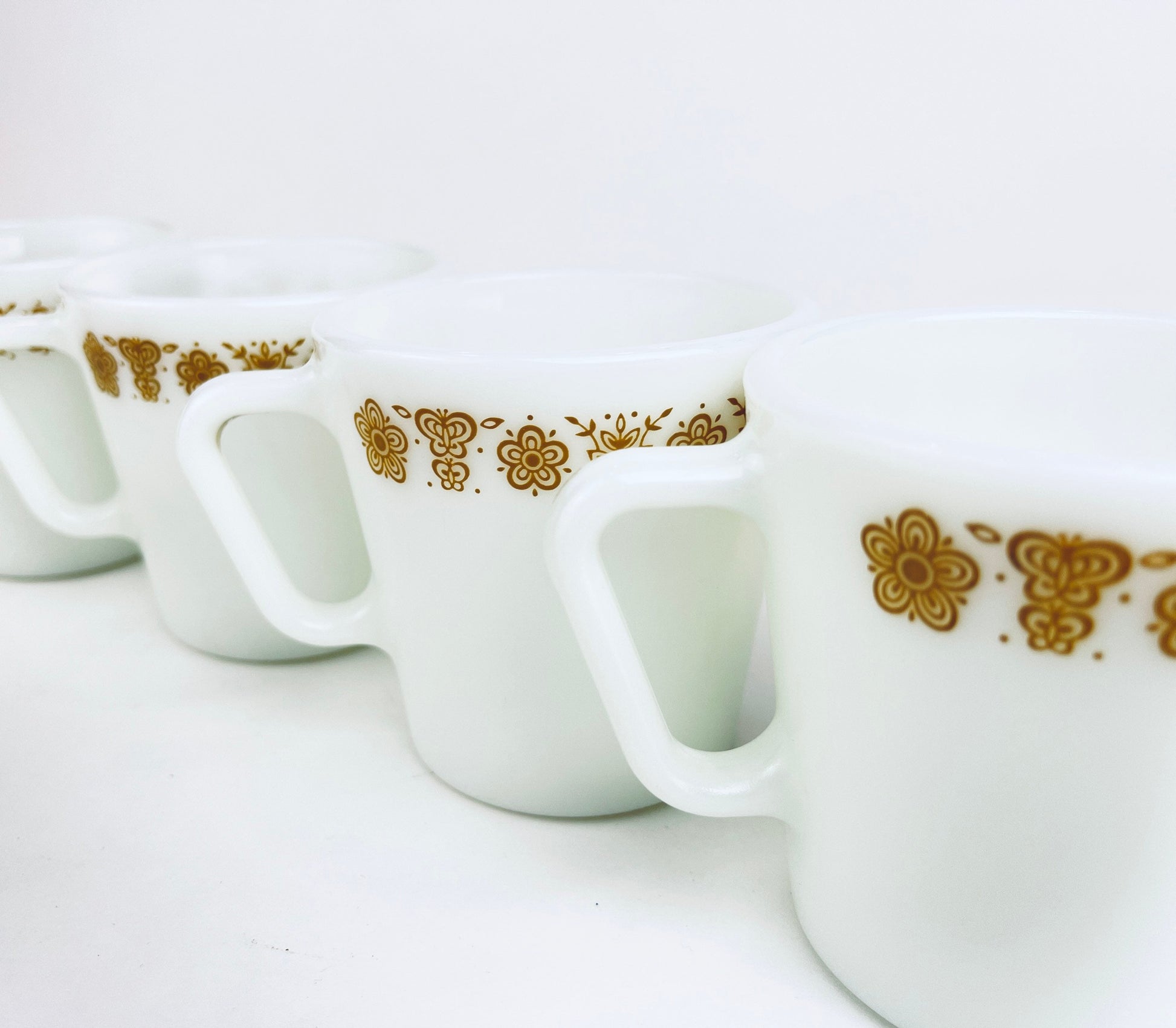 Product image for 'vintage pyrex butterfly gold pattern coffee tea cups set of two 2' (view ad789c)