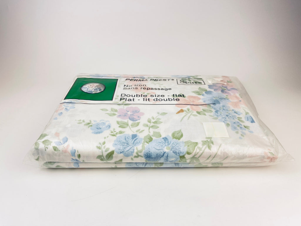Product image for 'vintage sears perma prest floral double full flat sheet 50 50 cotton polyester blend new old stock nos made in canada' (view 2d2966)
