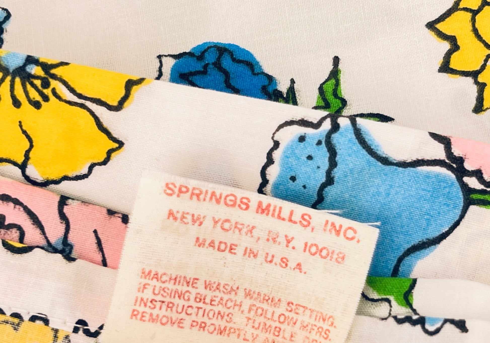 Product image for 'vintage spring mills twin double bedding set floral flat fitted sheet set 65 35 cotton polyester blend made in usa' (view a5bd7c)