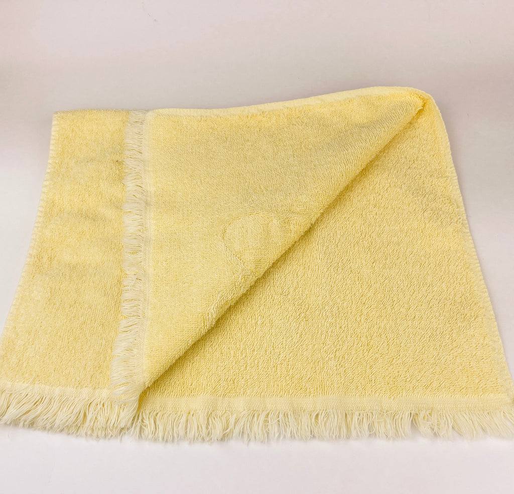 Product image for 'vintage yellow fringe hand towels set of two 2 all cotton made in usa' (view 690f66)