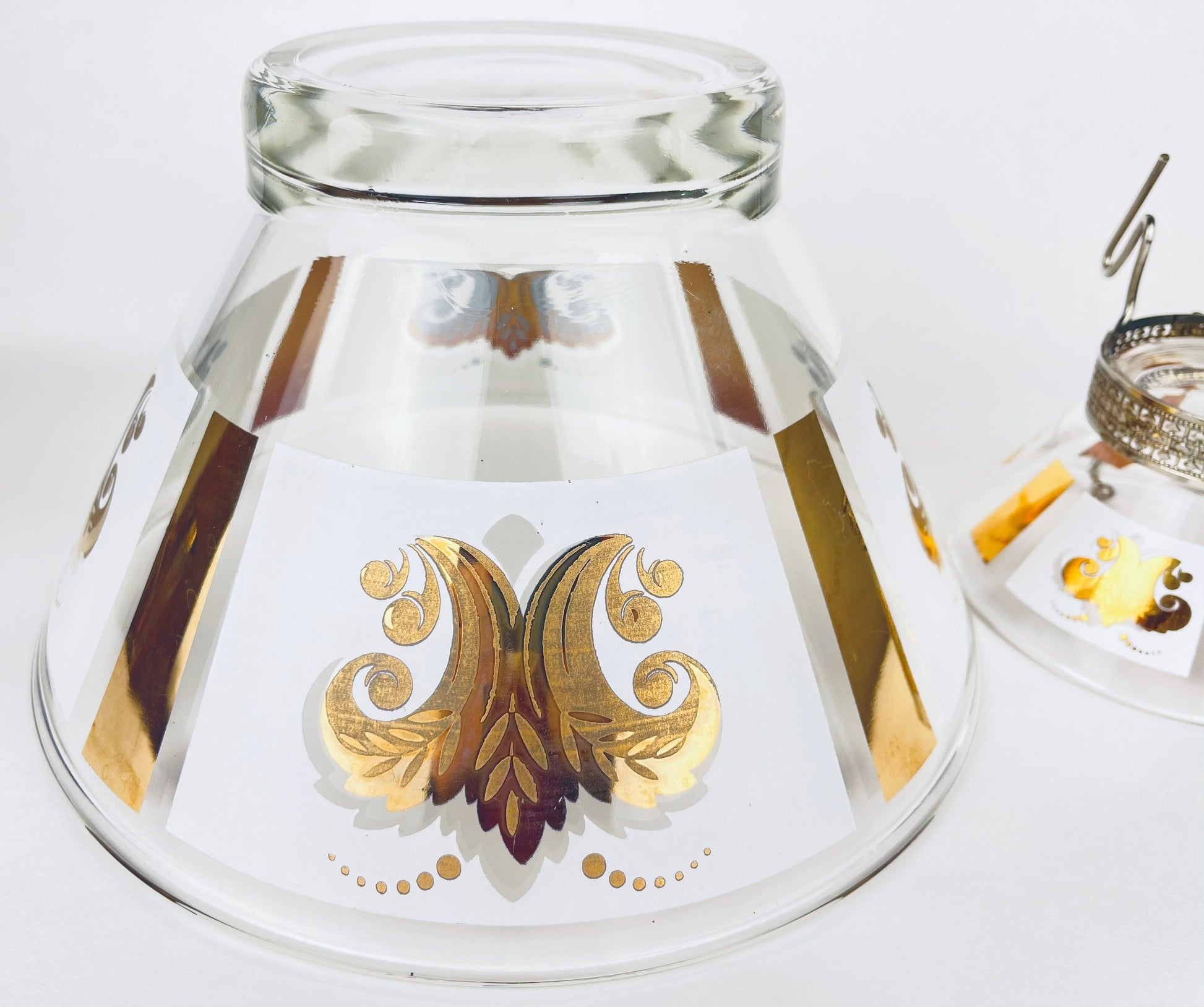 Product image for 'vintage glass chip n dip bowl set gold white fleur de lis pattern' (view 21383a)
