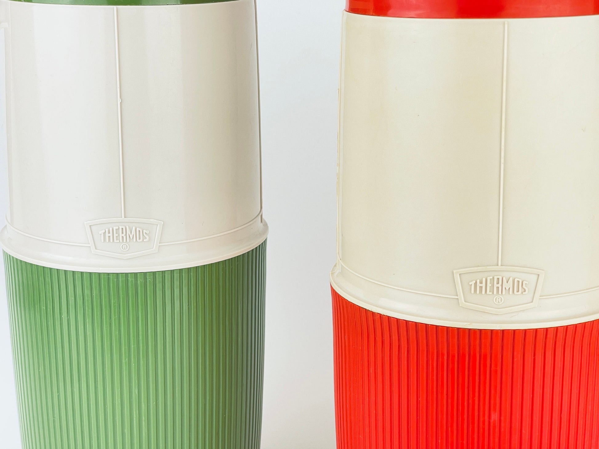 Product image for 'vintage wide mouth plastic thermos insulated vacuum sealed jar camping hiking lunch bag model 6402 red green sold separately' (view aee1db)