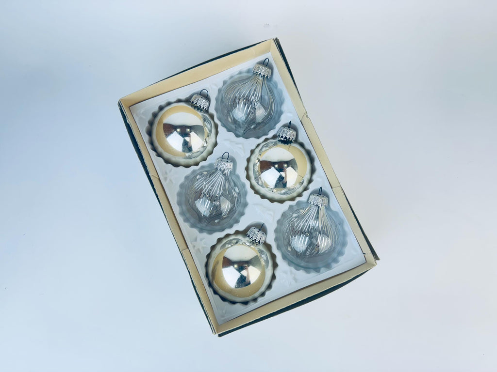 Product image for 'vintage silver clear silver tinsel glass christmas tree ornaments set of six 6 made in west germany' (view f85f6d)