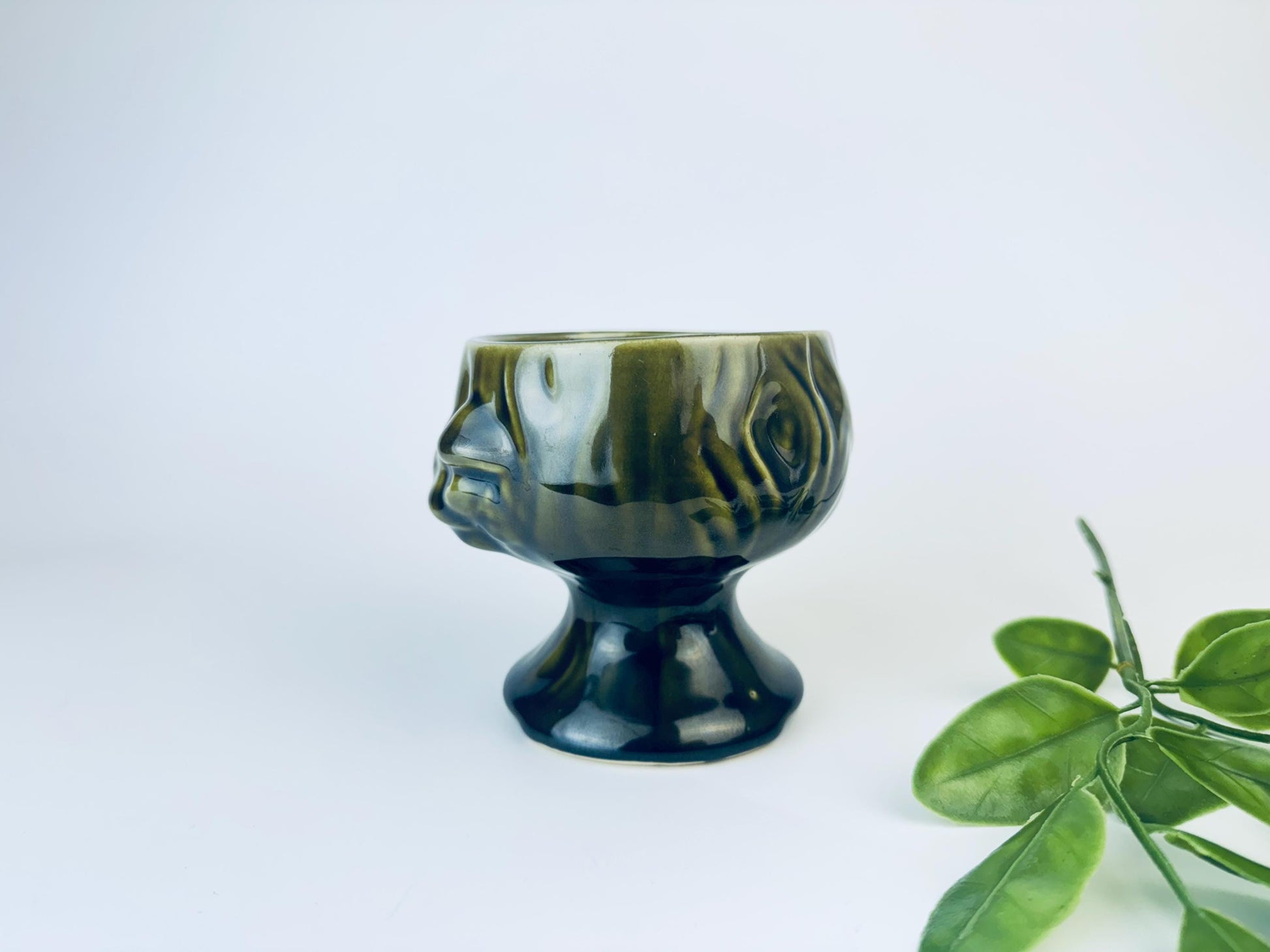 Product image for 'vintage brush pottery olive green glazed ceramic merry mushroom woodland pedestal indoor planter made in usa' (view b6ff1d)