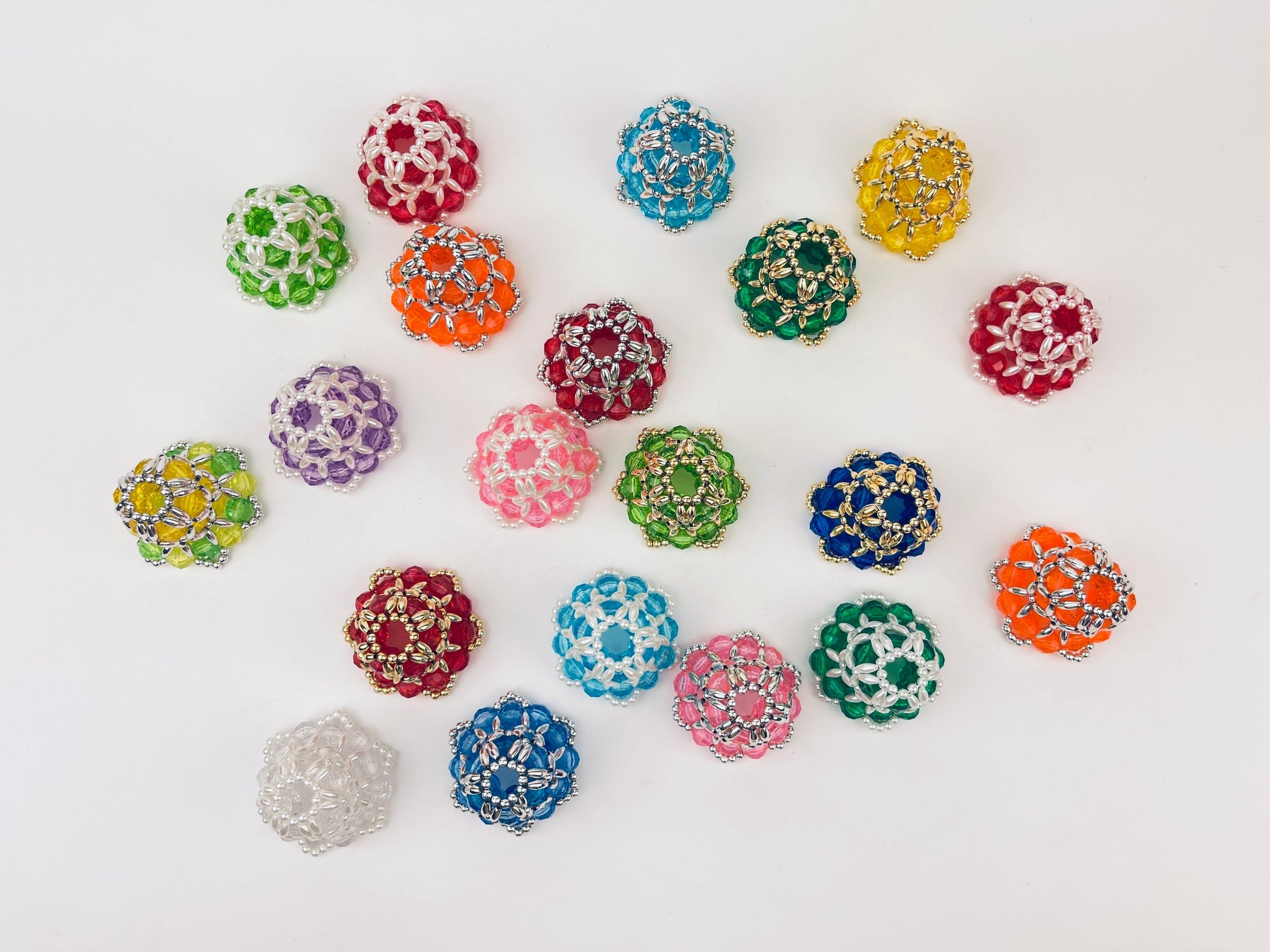 Product image for 'vintage handmade beaded bell christmas light reflectors various colours sold individually' (view 30be61)
