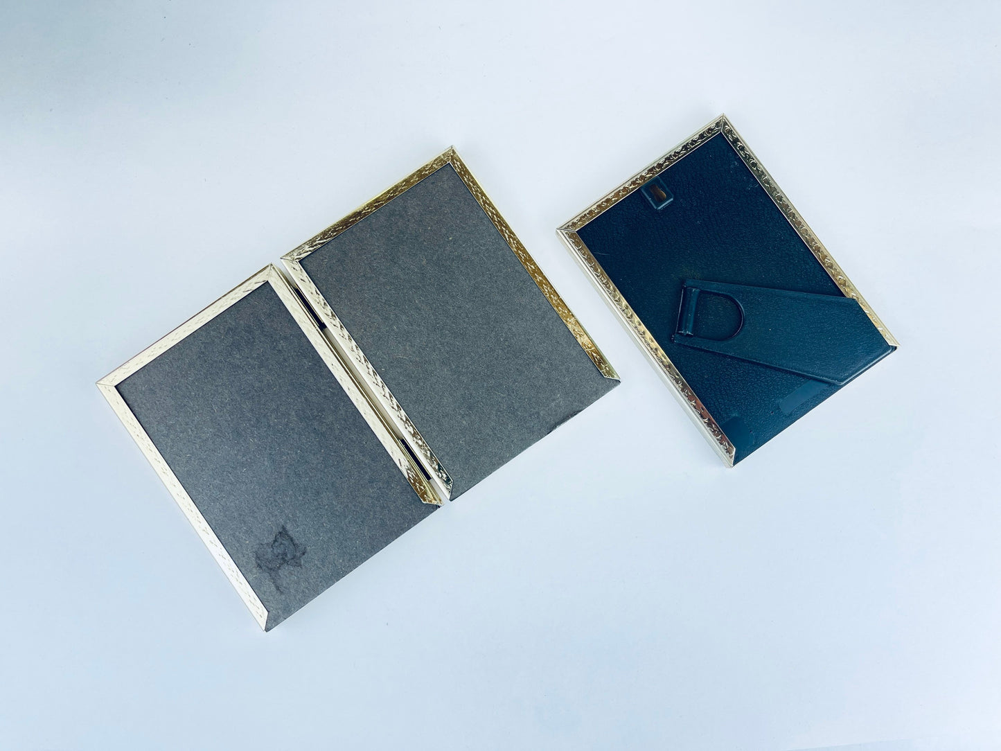 Product image for 'vintage gold tabletop picture frame books sold separately' (view 1ca82d)