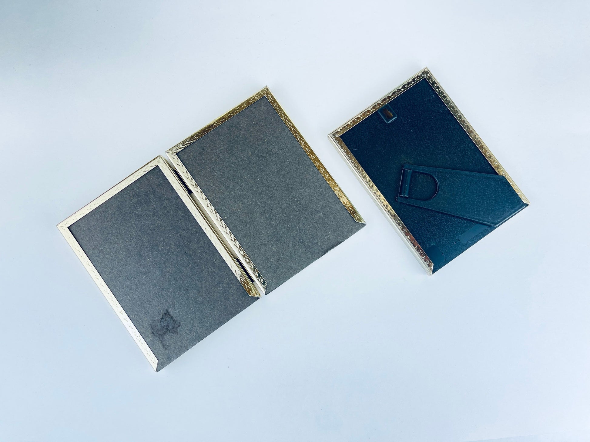 Product image for 'vintage gold tabletop picture frame books sold separately' (view 1ca82d)