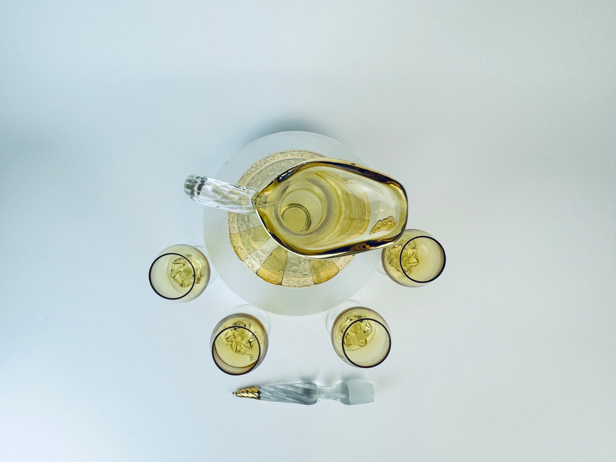 Product image for 'vintage amber gold crystal drink ware barware set decanter four 4 aperitif swirl pedestal glasses barware gift' (view fa24cc)