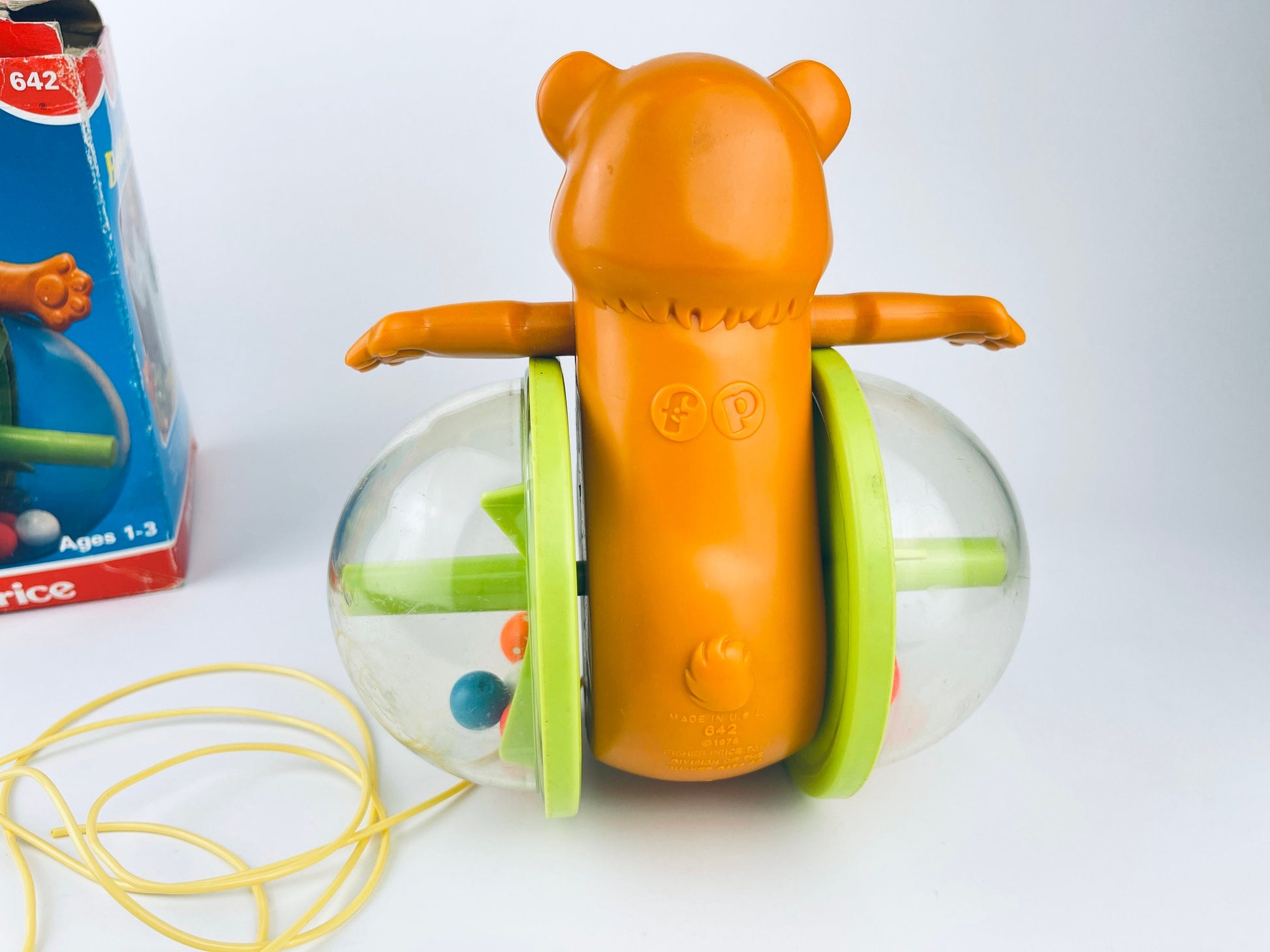 Product image for 'vintage bob along bear fisher price pull toy made in usa' (view 4a2af6)