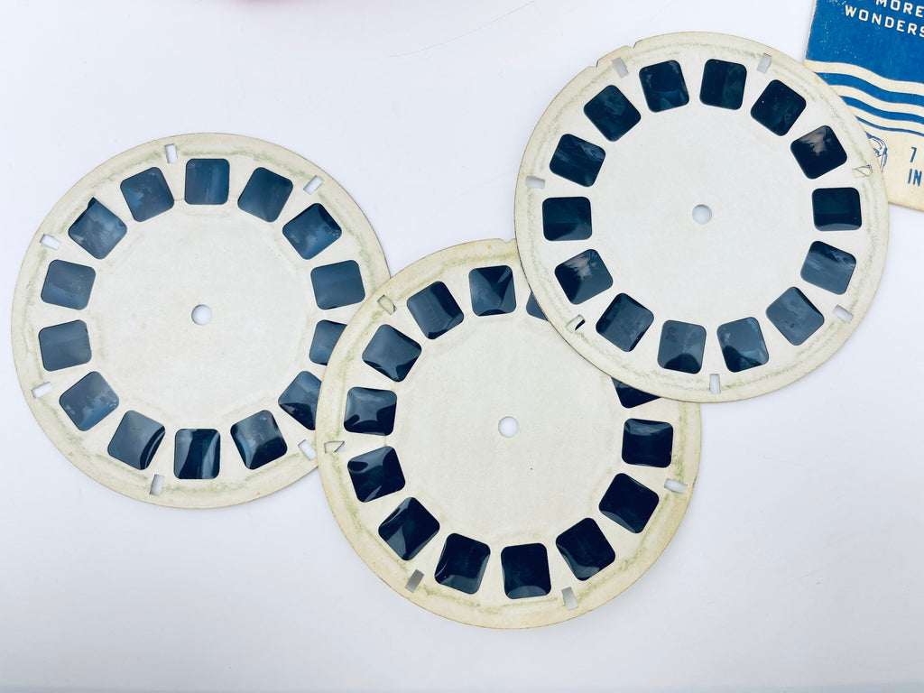 Product image for 'vintage view master reel victoria bc jasper fields ab lake louise ab 1948 50 vintage canadiana sold individually' (view b92302)