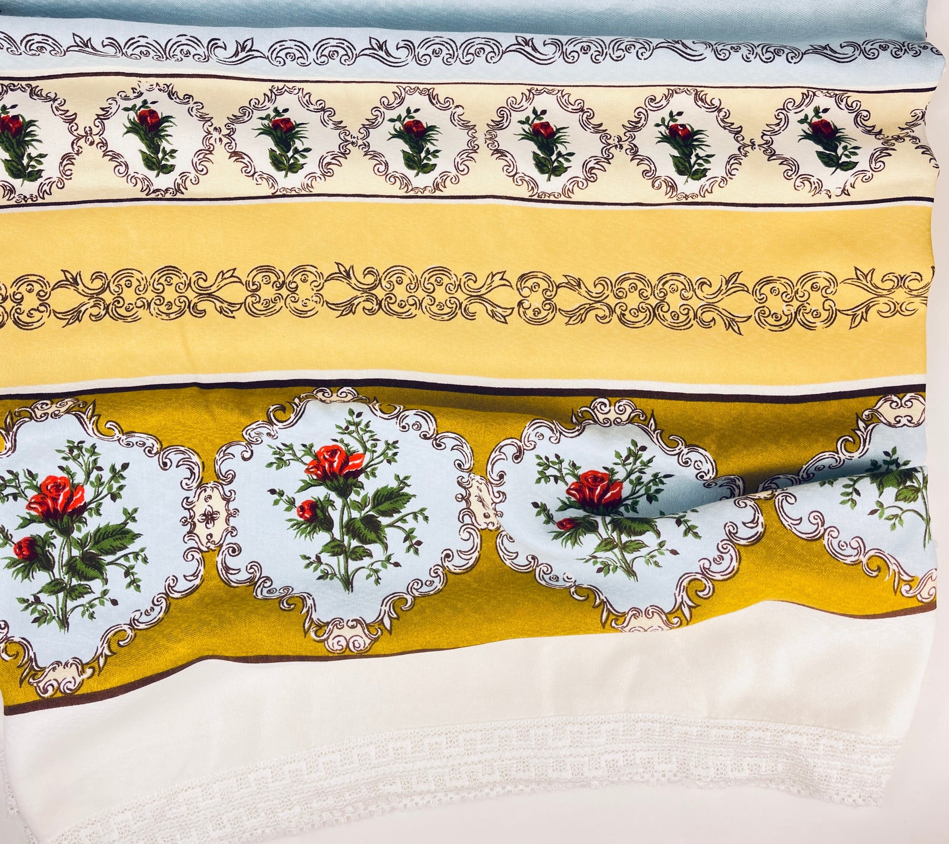 Product image for 'vintage rectangular table cloth napkin set set of twelve 12 lace edge' (view d29e5a)