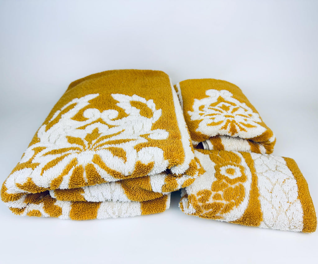 Product image for 'vintage fieldcrest gold beige floral towel set 100 cotton usa made' (view 3dfe44)
