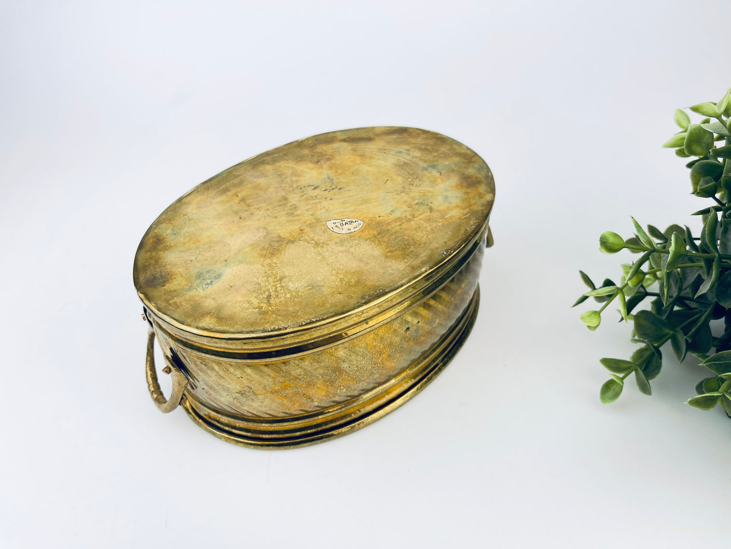 Product image for 'vintage handled brass oval indoor planter attractive aged metal patina' (view 0ed572)