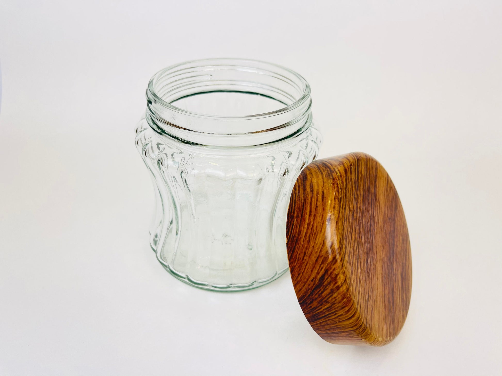 Product image for 'vintage faux wood screw top ribbed glass storage jar' (view 872915)