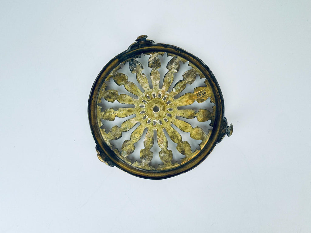 Product image for 'antique js s solid brass footed kettle trivet table saver attractive aged metal patina joseph sankey and sons made in england' (view 61a8ca)