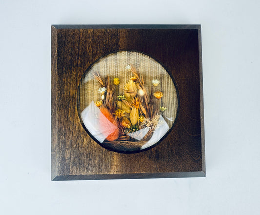 Product image for 'vintage wall mounted solid wood convex glass dry floral wall decor hanging made in canada' (view 10582b)