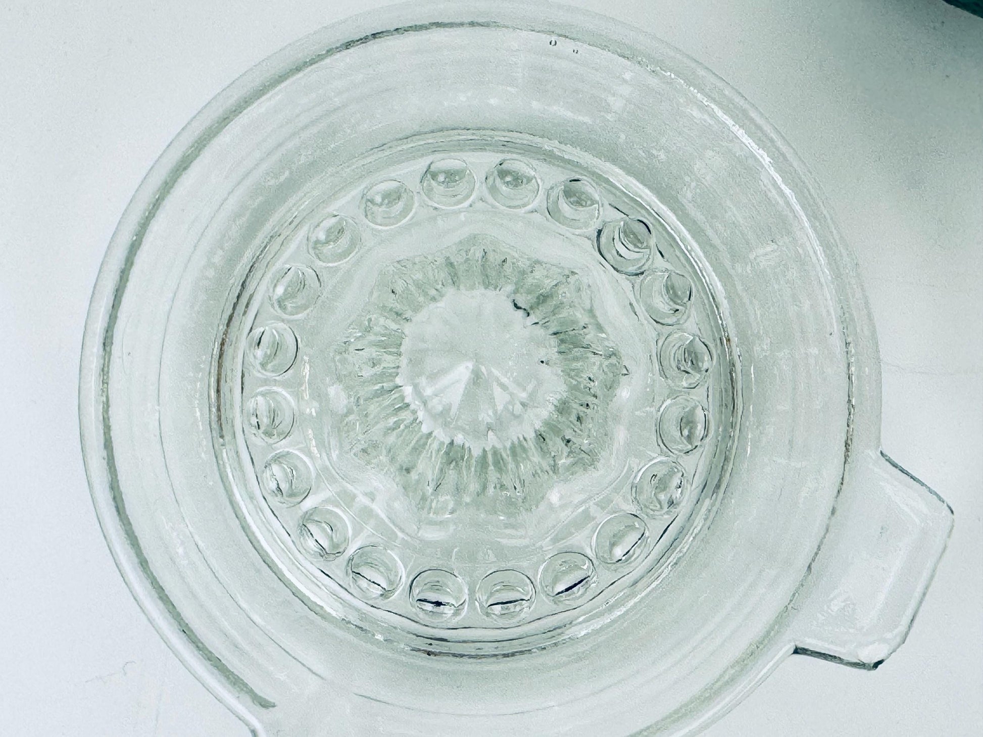 Product image for 'vintage ribbed clear glass orange citrus juicer reamer' (view 9543fe)
