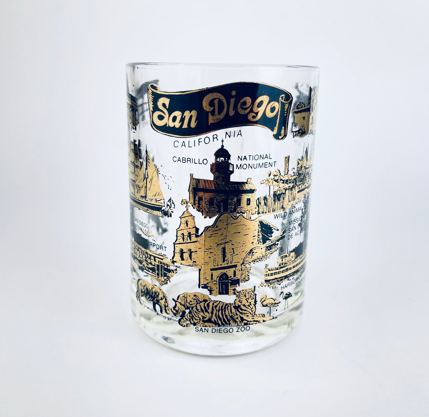 Product image for 'vintage san diego glass mug mid century california souvenir with heavy base' (view ddc476)