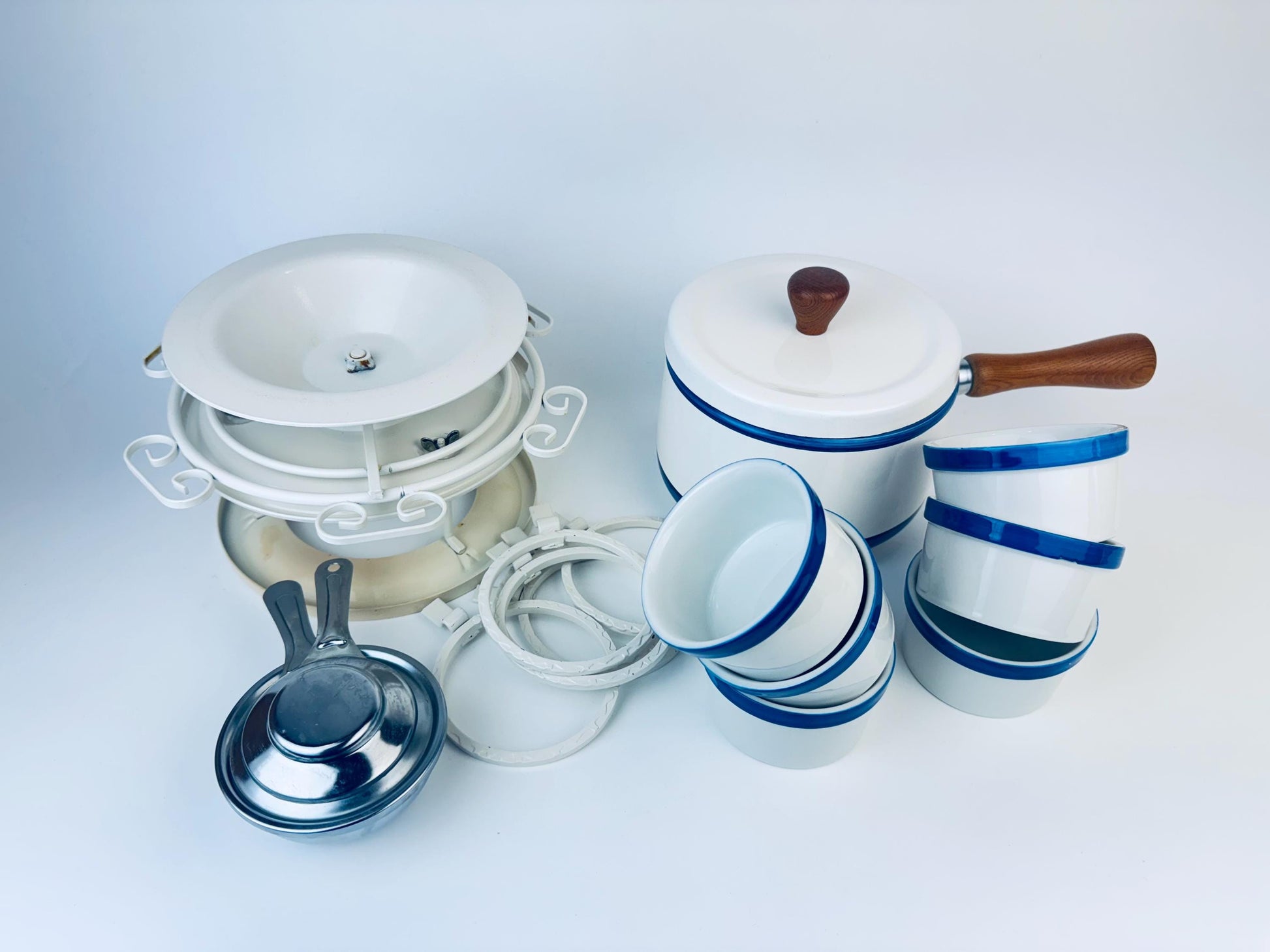 Product image for 'vintage white blue striped lazy susan fondue set' (view 0b864e)