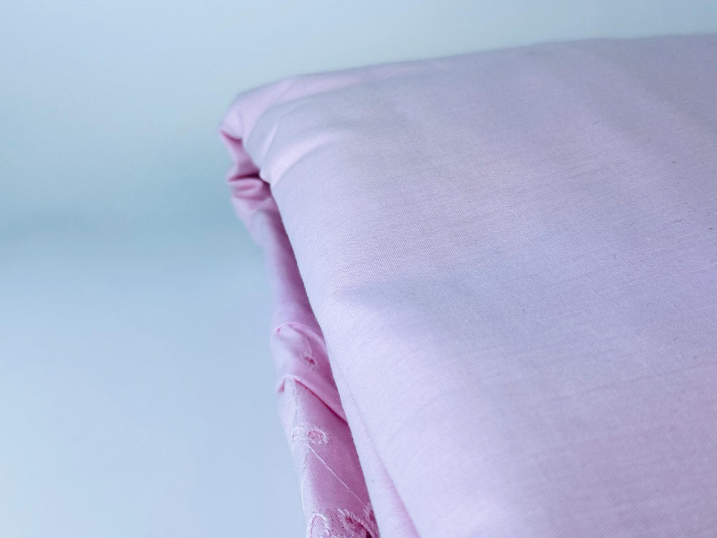 Product image for 'vintage pink broderie anglaise eyelet lace king duvet cover new old stock nos made in canada' (view 42e9b5)