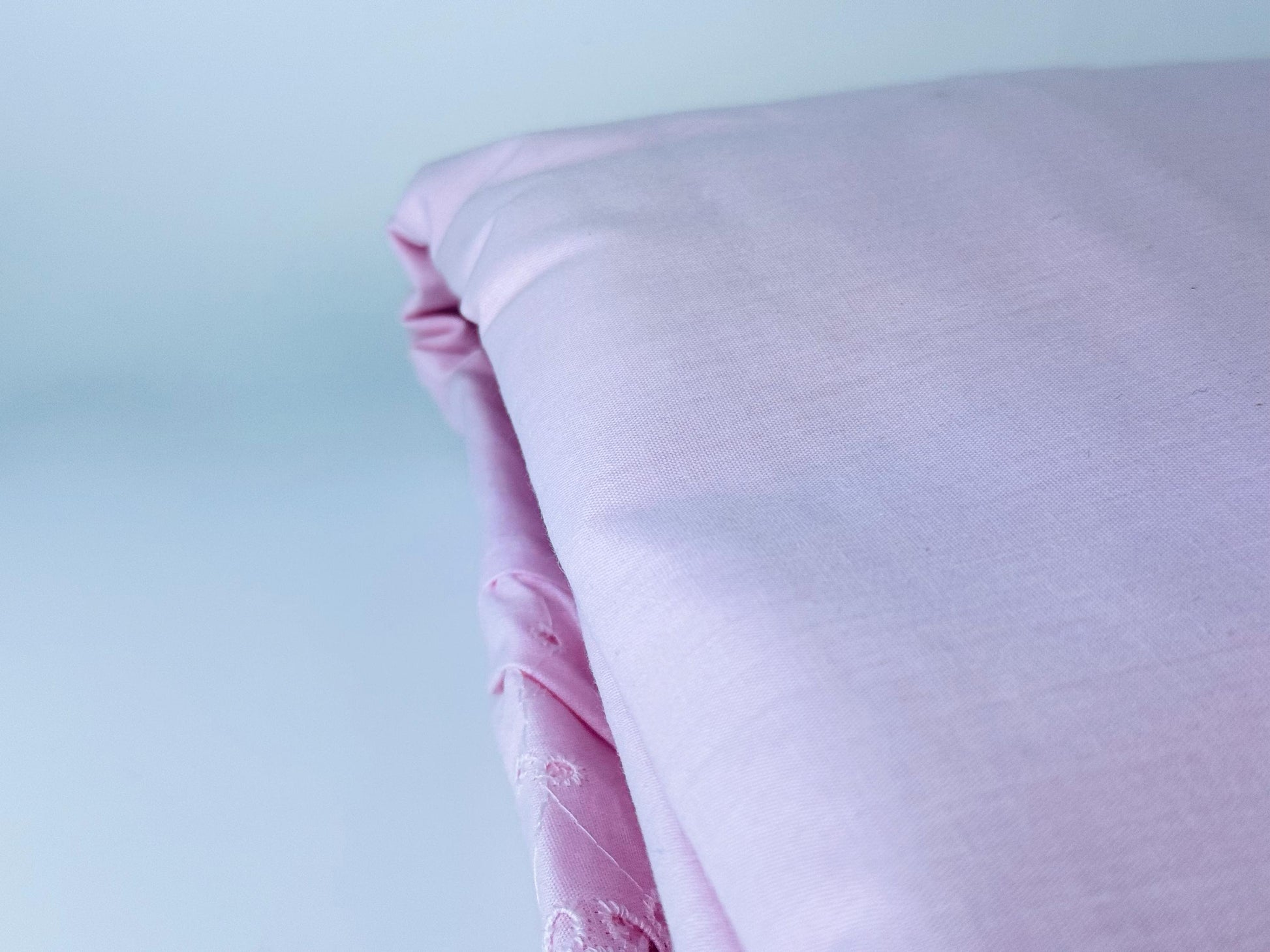 Product image for 'vintage pink broderie anglaise eyelet lace king duvet cover new old stock nos made in canada' (view 42e9b5)