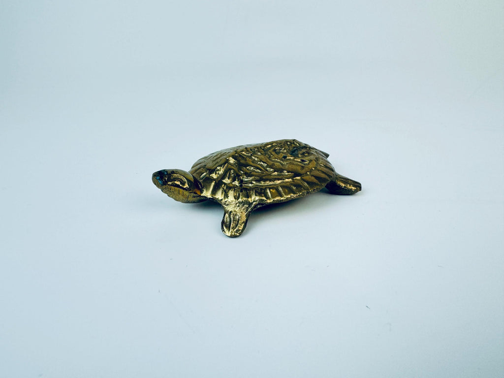 Product image for 'vintage solid brass turtle figurine paperweight attractive aged metal patina' (view 63667a)