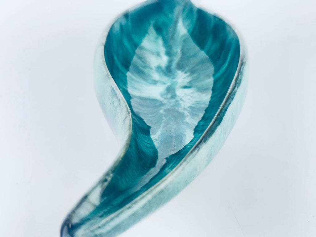 Product image for 'vintage blue mountain pottery bmp green drip glaze ceramic atomic shaped centrepiece bowl made in canada' (view 01006f)