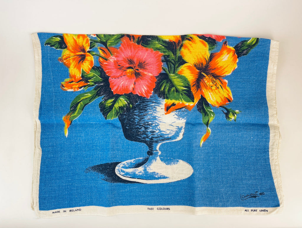 Product image for 'vintage large floral print bermuda souvenir linen tea towel tapestry kitchen statement towel made in ireland by lamont' (view 622927)