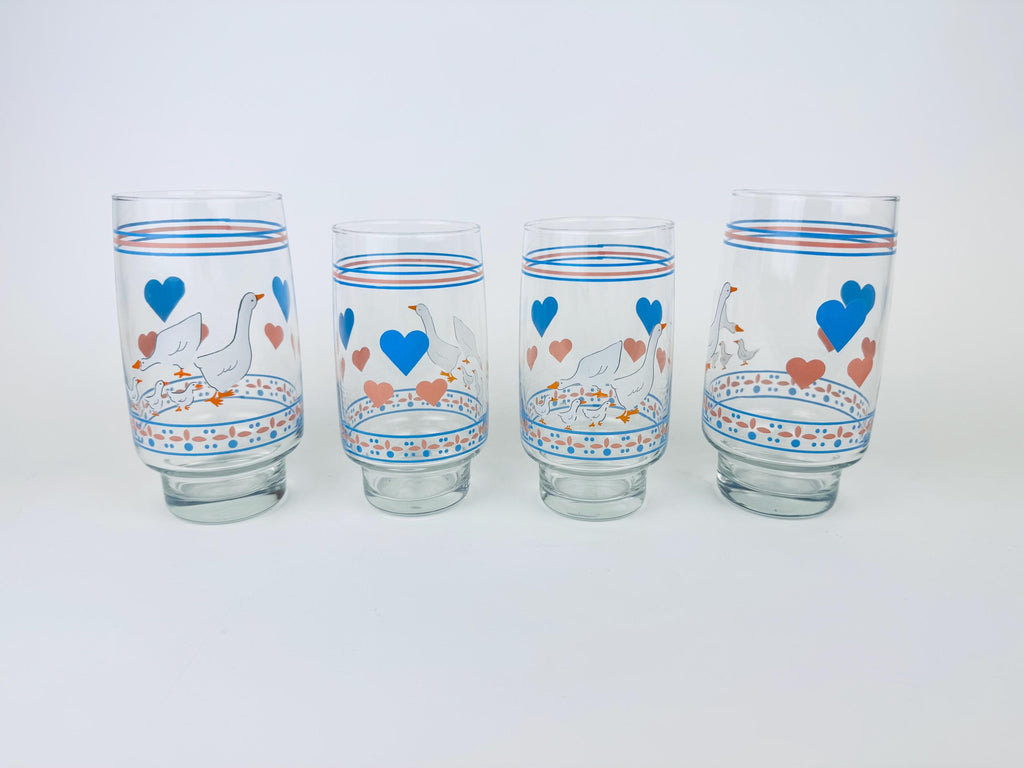Product image for 'vintage arcopal hearts n geese glasses set of 4 french country charm' (view 553ef1)