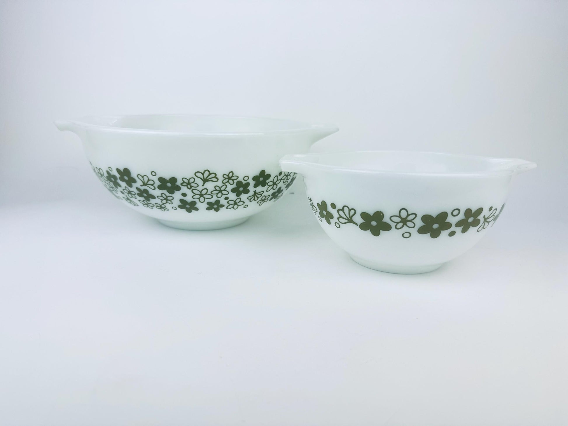 Product image for 'vintage spring blossom pyrex cinderella casserole bowls sold separately' (view ff0fc9)