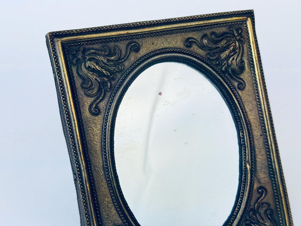 Product image for 'antique small brass oval wall mounted mirror' (view 235d68)